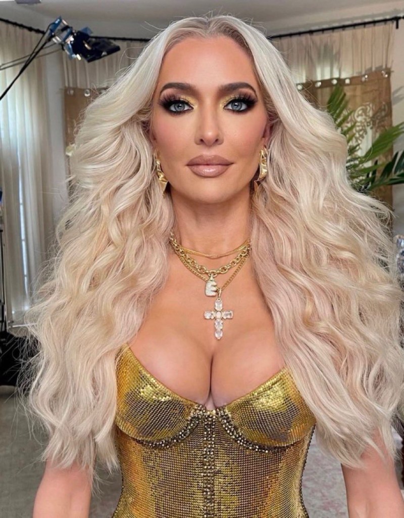 erika-jayne-real-housewives-of-beverly-hills-season-13-confessional-look