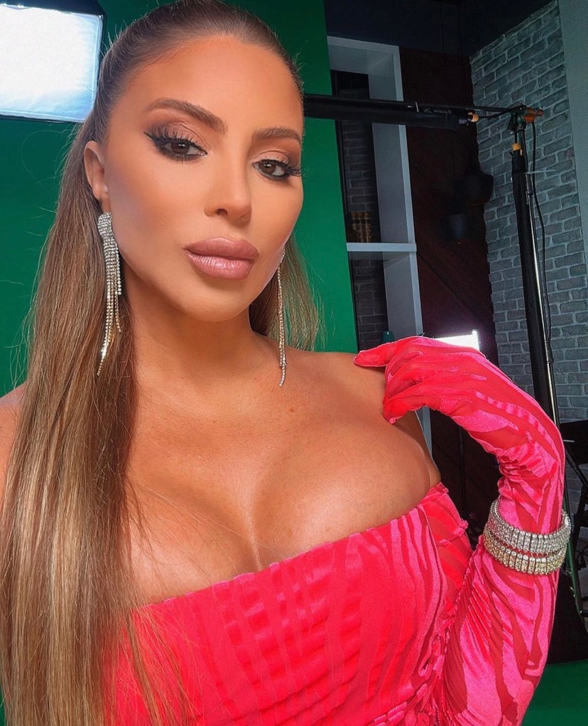 Larsa Pippen is dripping in diamonds for her season 6 interview look.