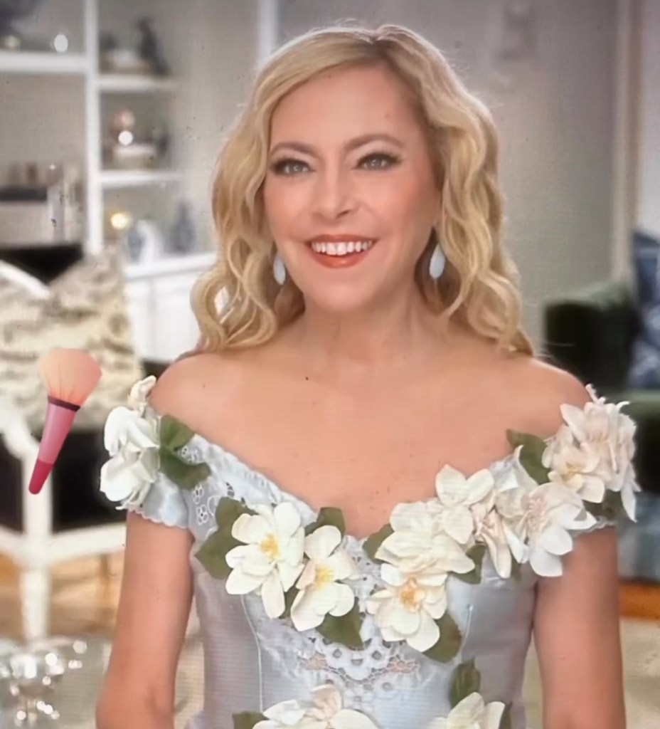 sutton-stracke-real-housewives-of-beverly-hills-season-13-confessional-look